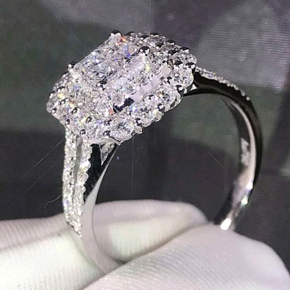 SILVER Cubic Zirconia Layered Square Engagement Wedding Ring SIZES 7 & 9 - Picture 3 of 3